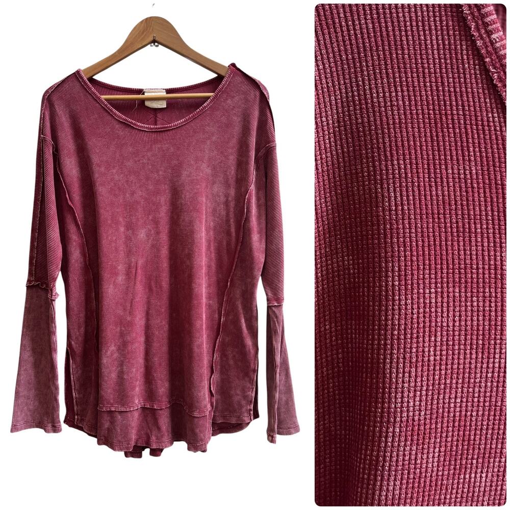 Artistic Works by Lu Rib Texture Exposed Seams Long Sleeve Pull Over Top Medium